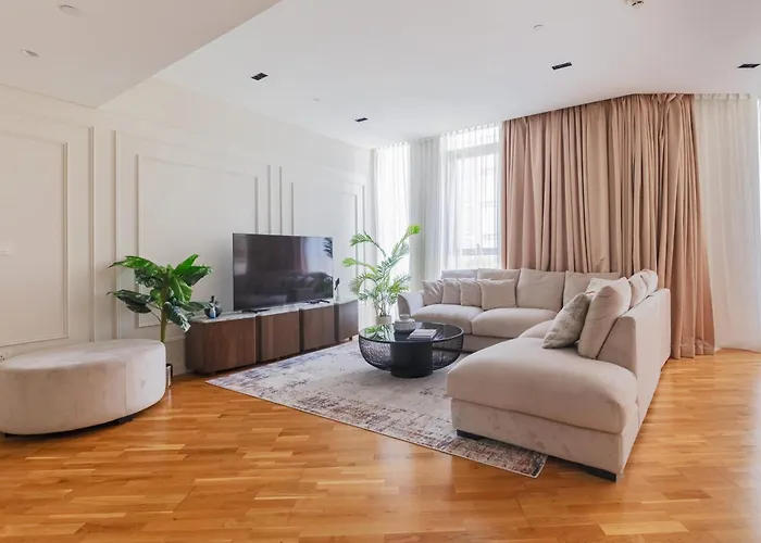 2Bdr Apartment In Bluewaters Luxury Area
