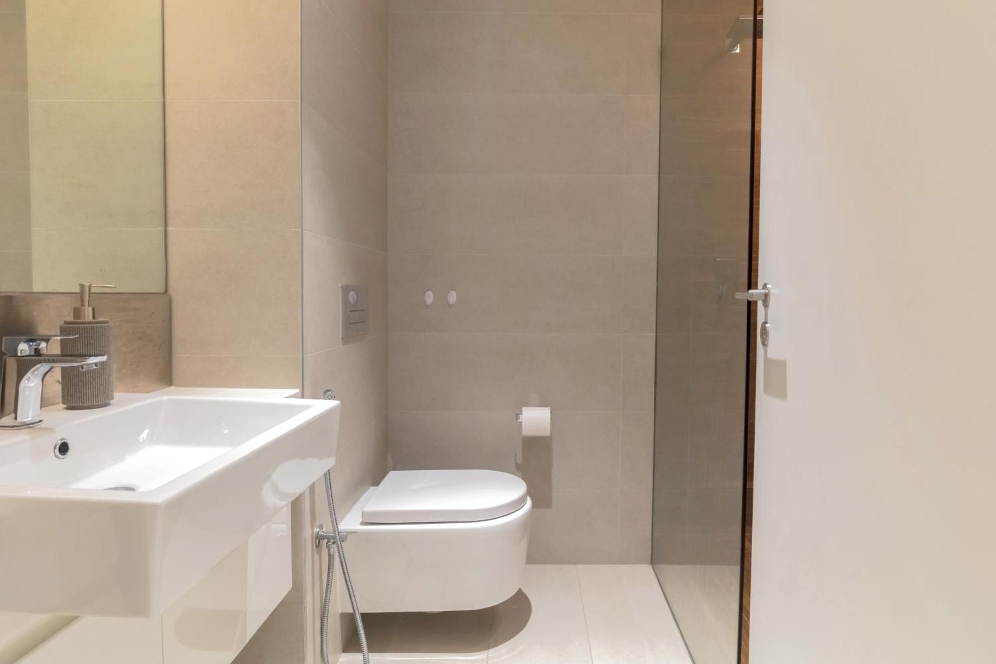 2bdr In Bluewaters Luxury Area Apartment